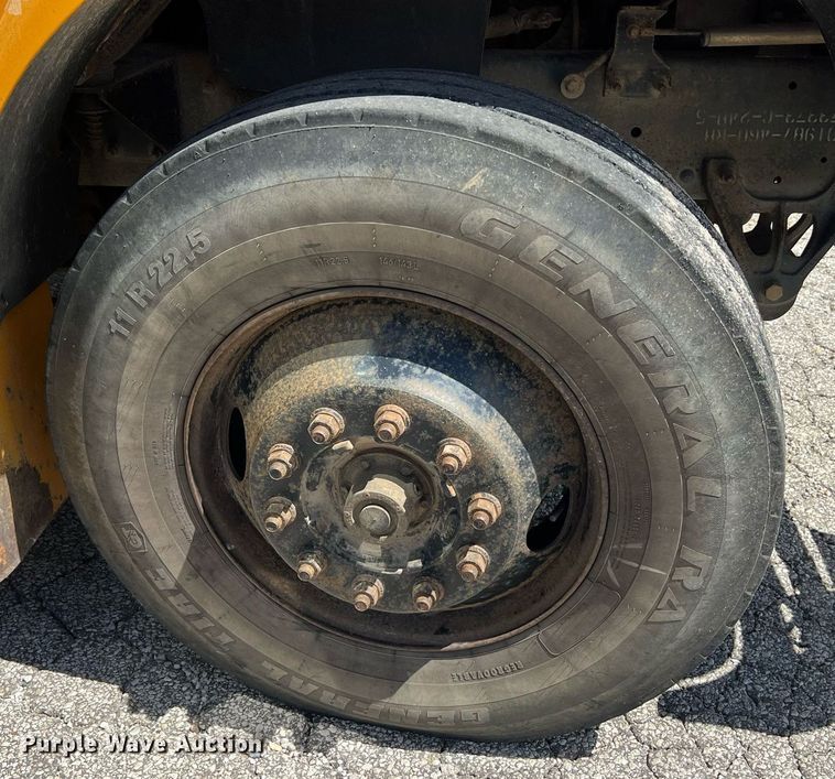 image for item NA9100 2006 Blue Bird  school bus