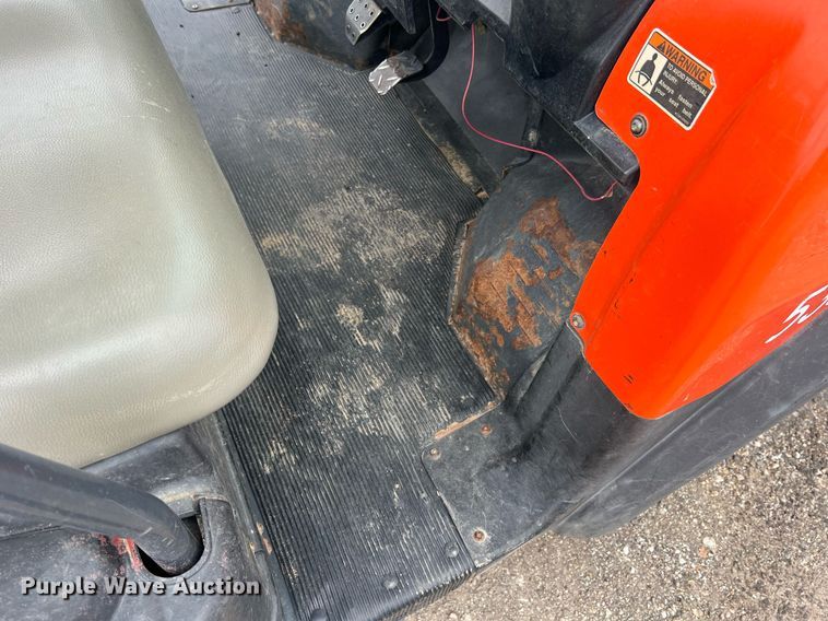 image for item NA9295 2007 Kubota RTV900  utility vehicle