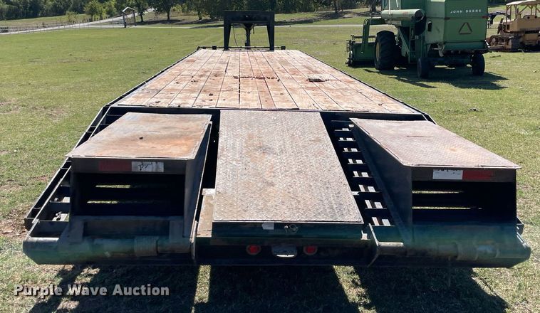 image for item NA9673 2018 Road Boss Trailers  equipment trailer