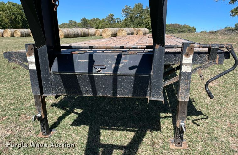 image for item NA9673 2018 Road Boss Trailers  equipment trailer