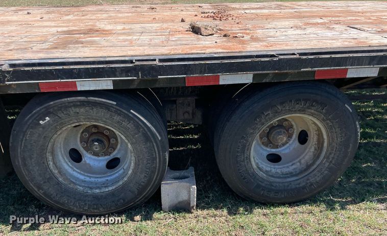 image for item NA9673 2018 Road Boss Trailers  equipment trailer