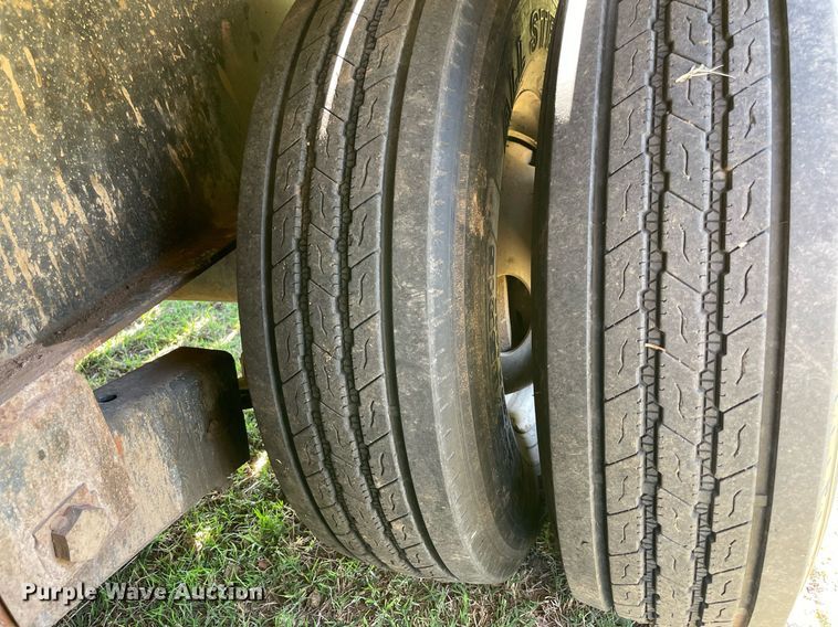 image for item NA9673 2018 Road Boss Trailers  equipment trailer