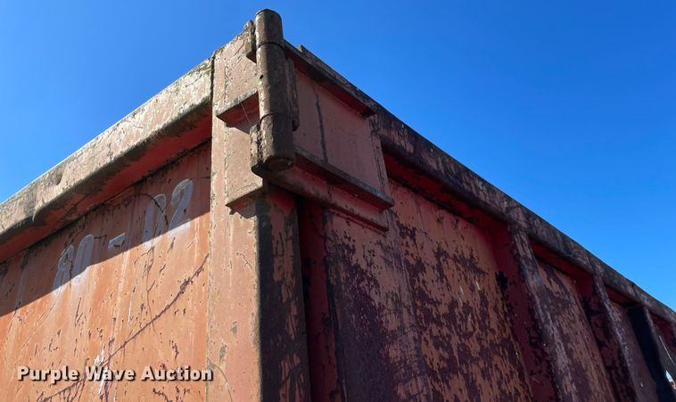 image for item NA9693 Roll-off container