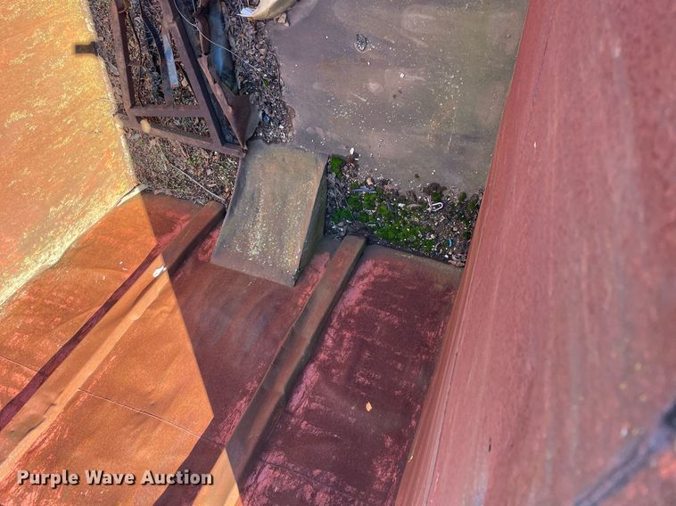 image for item NA9693 Roll-off container