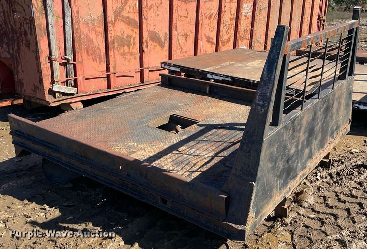 image for item NA9694 Flatbed pickup truck bed