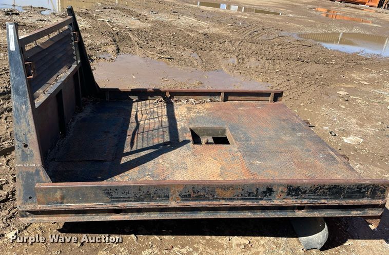 image for item NA9694 Flatbed pickup truck bed