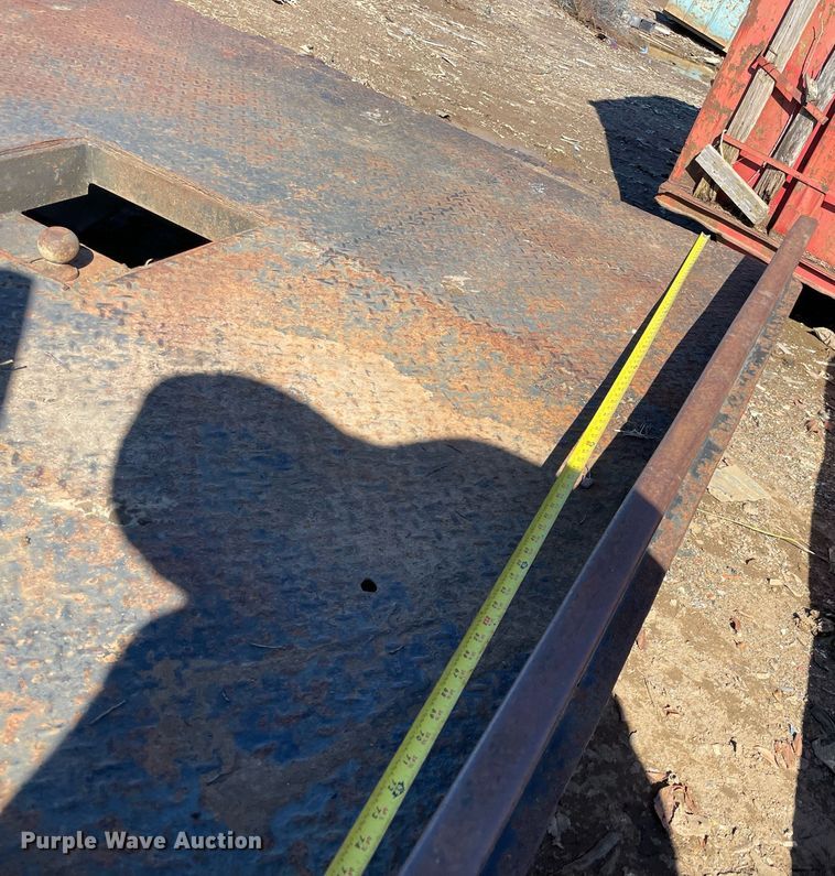 image for item NA9694 Flatbed pickup truck bed