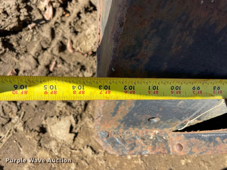 image for item NA9694 Flatbed pickup truck bed