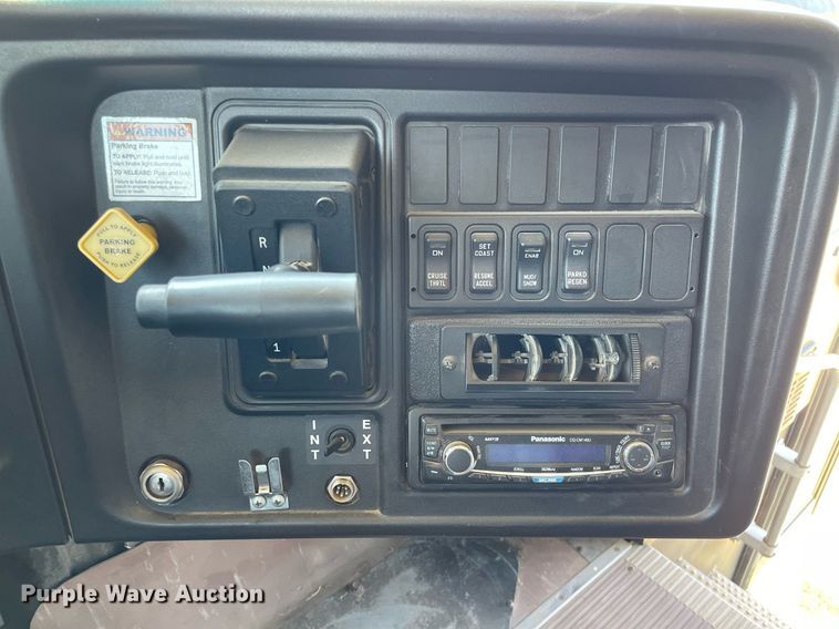 image for item NH9747 2012 IC CE  school bus