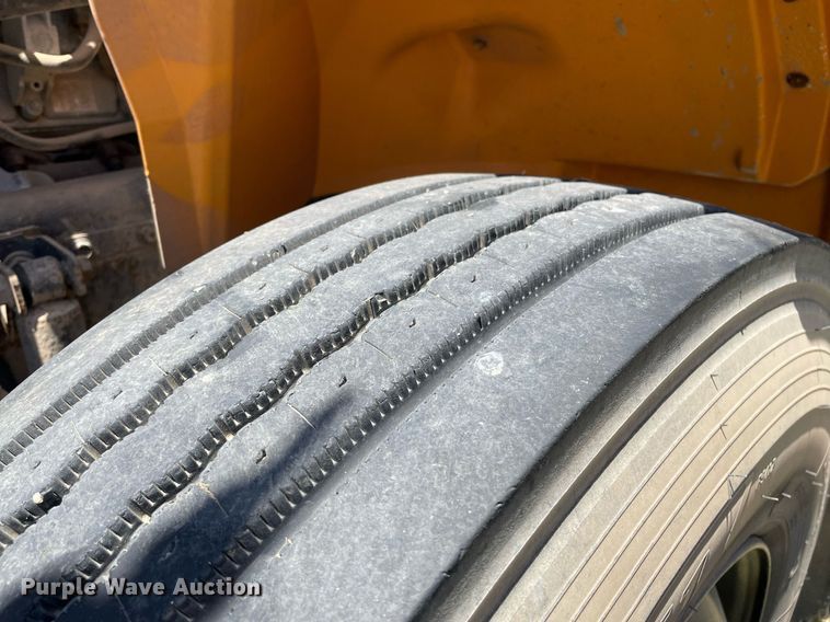 image for item NH9747 2012 IC CE  school bus