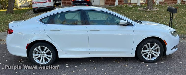 image for item NI9084 2015 Chrysler 200 