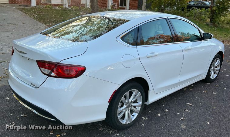 image for item NI9084 2015 Chrysler 200 