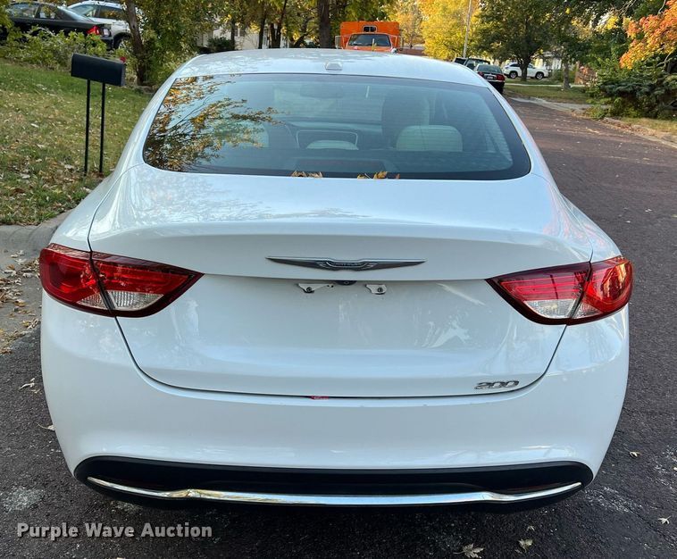 image for item NI9084 2015 Chrysler 200 