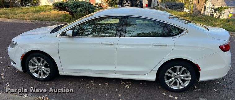 image for item NI9084 2015 Chrysler 200 