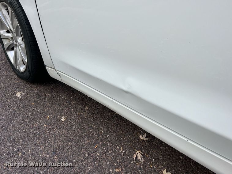 image for item NI9084 2015 Chrysler 200 