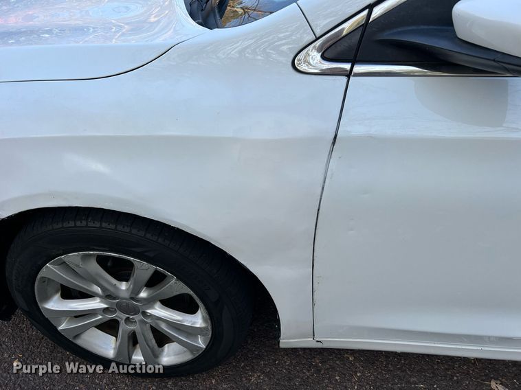 image for item NI9084 2015 Chrysler 200 