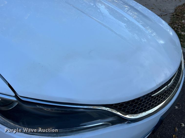 image for item NI9084 2015 Chrysler 200 