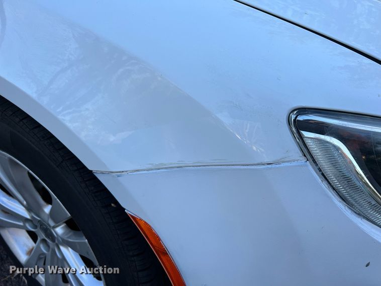 image for item NI9084 2015 Chrysler 200 