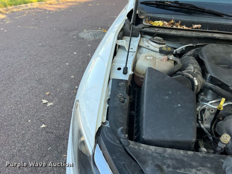 image for item NI9084 2015 Chrysler 200 