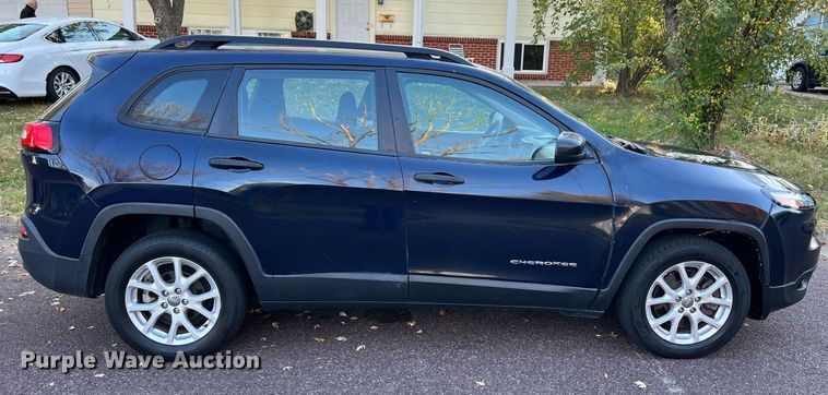 image for item NI9085 2016 Jeep Cherokee Sport  SUV