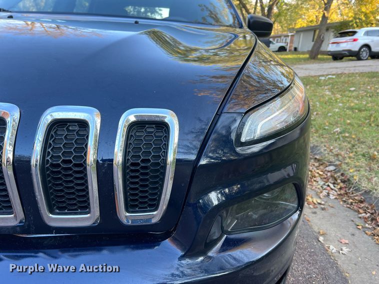 image for item NI9085 2016 Jeep Cherokee Sport  SUV