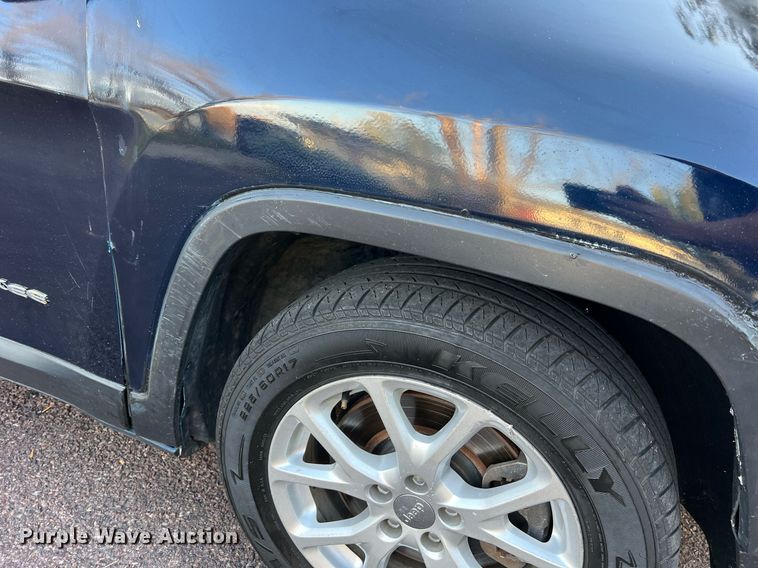 image for item NI9085 2016 Jeep Cherokee Sport  SUV