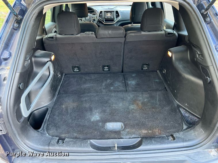 image for item NI9085 2016 Jeep Cherokee Sport  SUV