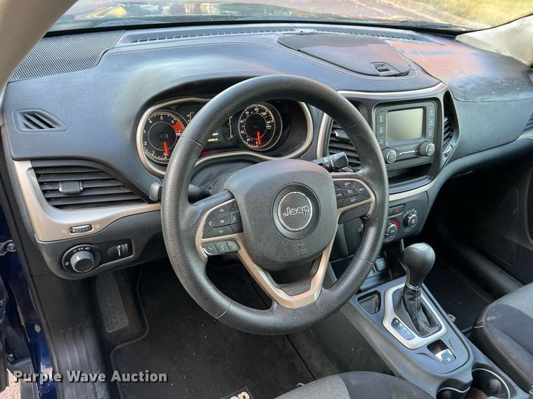 image for item NI9085 2016 Jeep Cherokee Sport  SUV