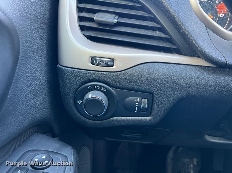 image for item NI9085 2016 Jeep Cherokee Sport  SUV