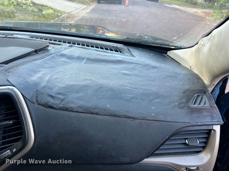 image for item NI9085 2016 Jeep Cherokee Sport  SUV