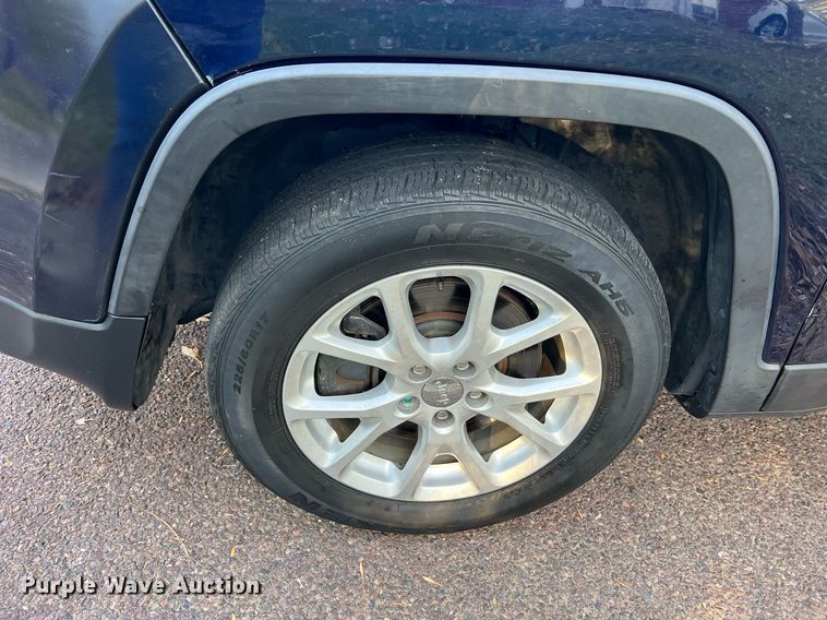 image for item NI9085 2016 Jeep Cherokee Sport  SUV