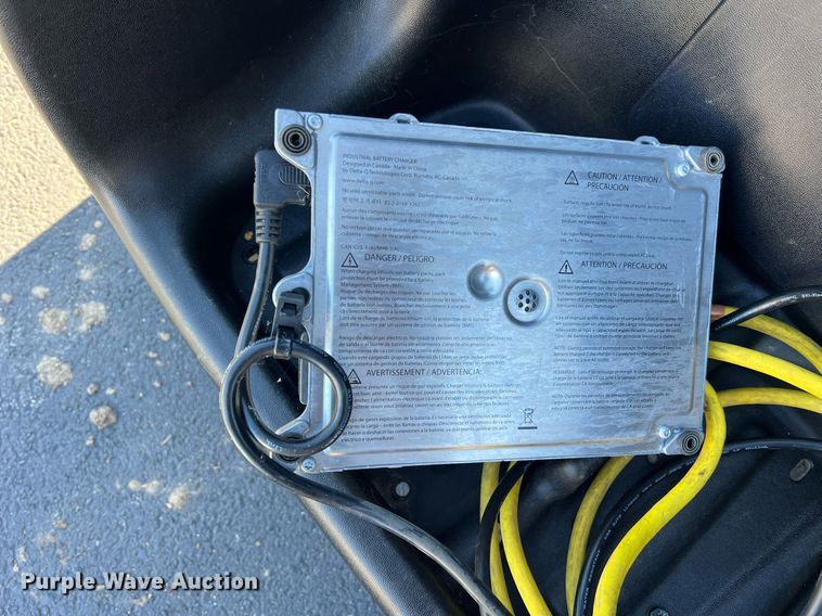 image for item NI9113 2019 Club Car Tempo  golf cart