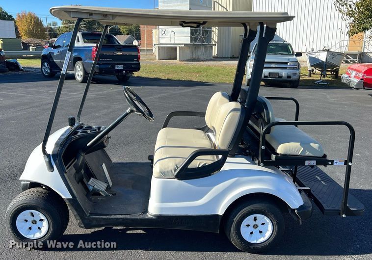 image for item NI9114 2013 Yamaha YDRAX3  golf cart