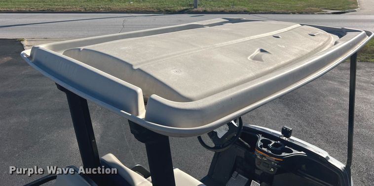 image for item NI9114 2013 Yamaha YDRAX3  golf cart