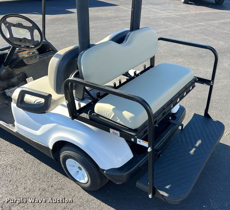 image for item NI9114 2013 Yamaha YDRAX3  golf cart