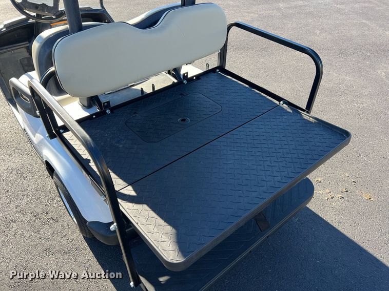 image for item NI9114 2013 Yamaha YDRAX3  golf cart