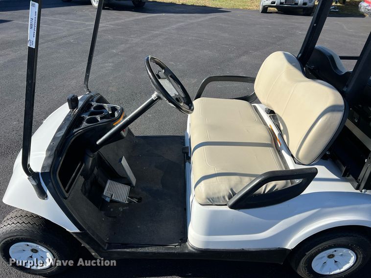 image for item NI9114 2013 Yamaha YDRAX3  golf cart