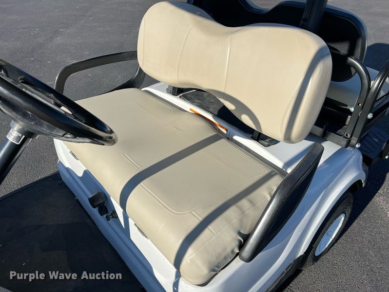image for item NI9114 2013 Yamaha YDRAX3  golf cart
