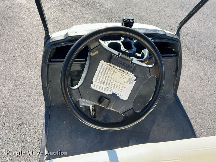 image for item NI9114 2013 Yamaha YDRAX3  golf cart