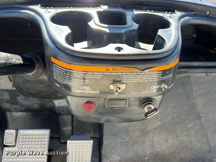 image for item NI9114 2013 Yamaha YDRAX3  golf cart