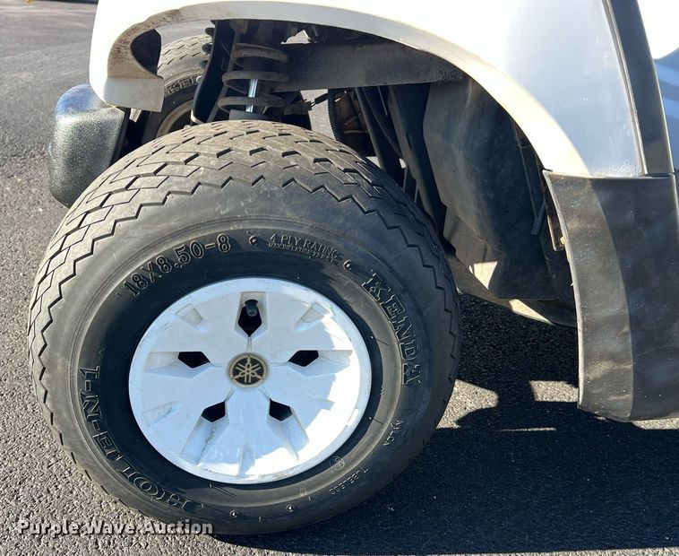 image for item NI9114 2013 Yamaha YDRAX3  golf cart