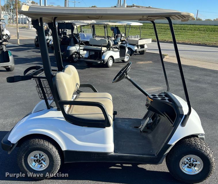 image for item NI9115 2009 Yamaha  golf cart
