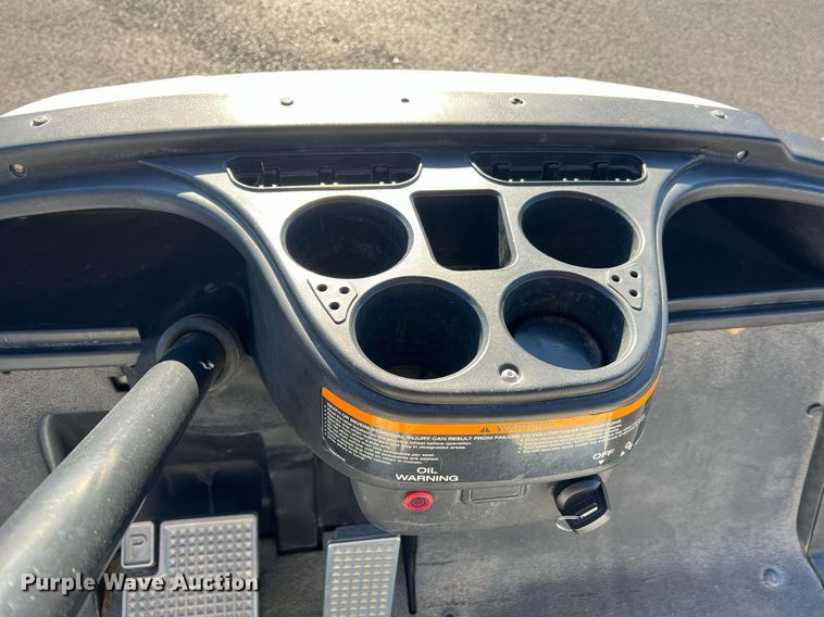 image for item NI9115 2009 Yamaha  golf cart