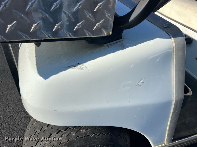 image for item NI9116 2008 Club Car DS  golf cart