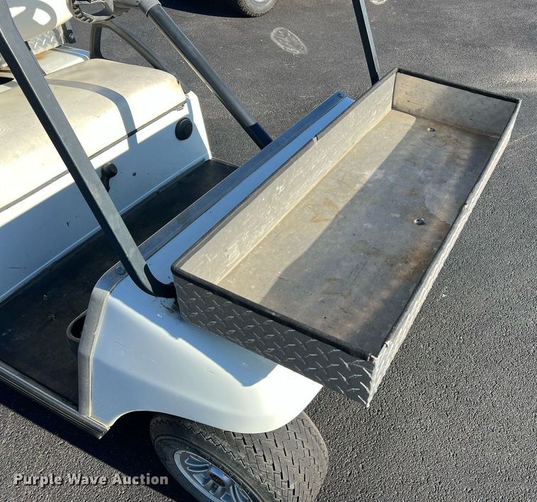 image for item NI9116 2008 Club Car DS  golf cart