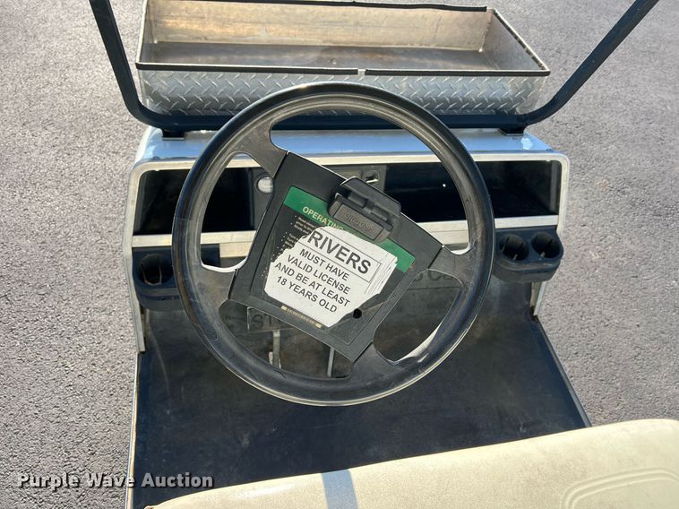 image for item NI9116 2008 Club Car DS  golf cart