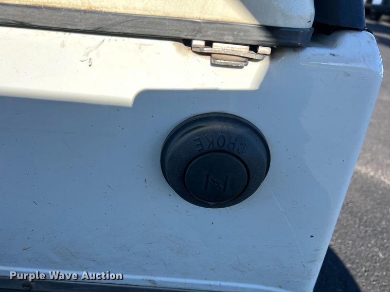 image for item NI9116 2008 Club Car DS  golf cart