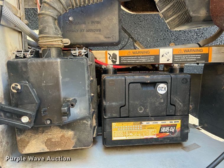 image for item NI9116 2008 Club Car DS  golf cart