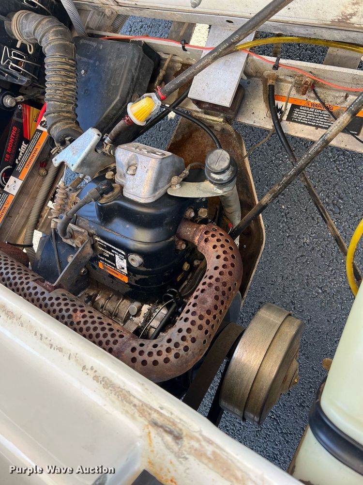 image for item NI9116 2008 Club Car DS  golf cart