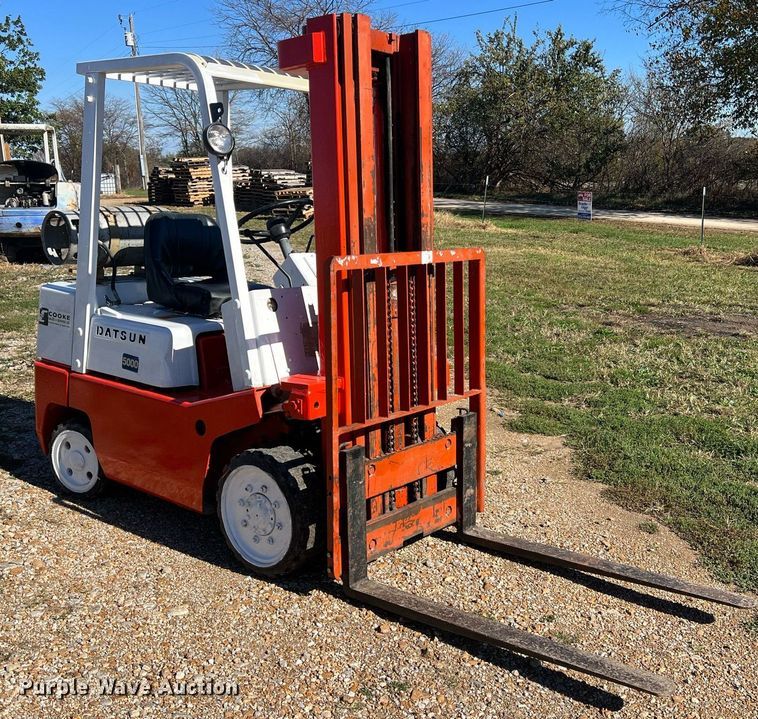 image for item NI9117 Datsun CPF02  forklift